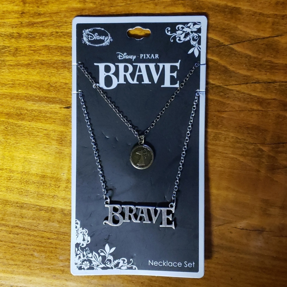 Disney "Brave" Necklace Set